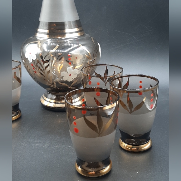 Vintage Smoky Brown Glass Decanter Set 6 Glasses Gold Trim Hand Painted Barware - Picture 3 of 8